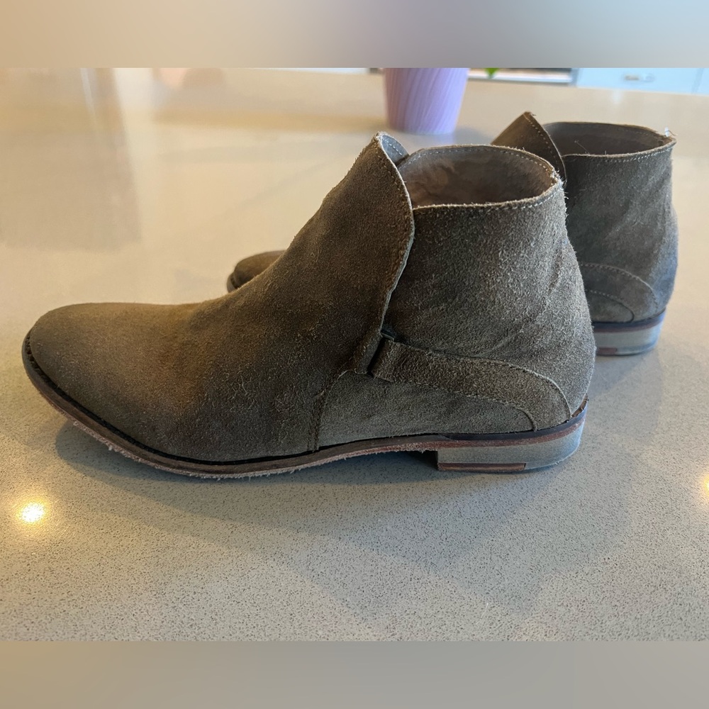Women’s Free People Ankle Boots - Brown - Size 37 = Size 7